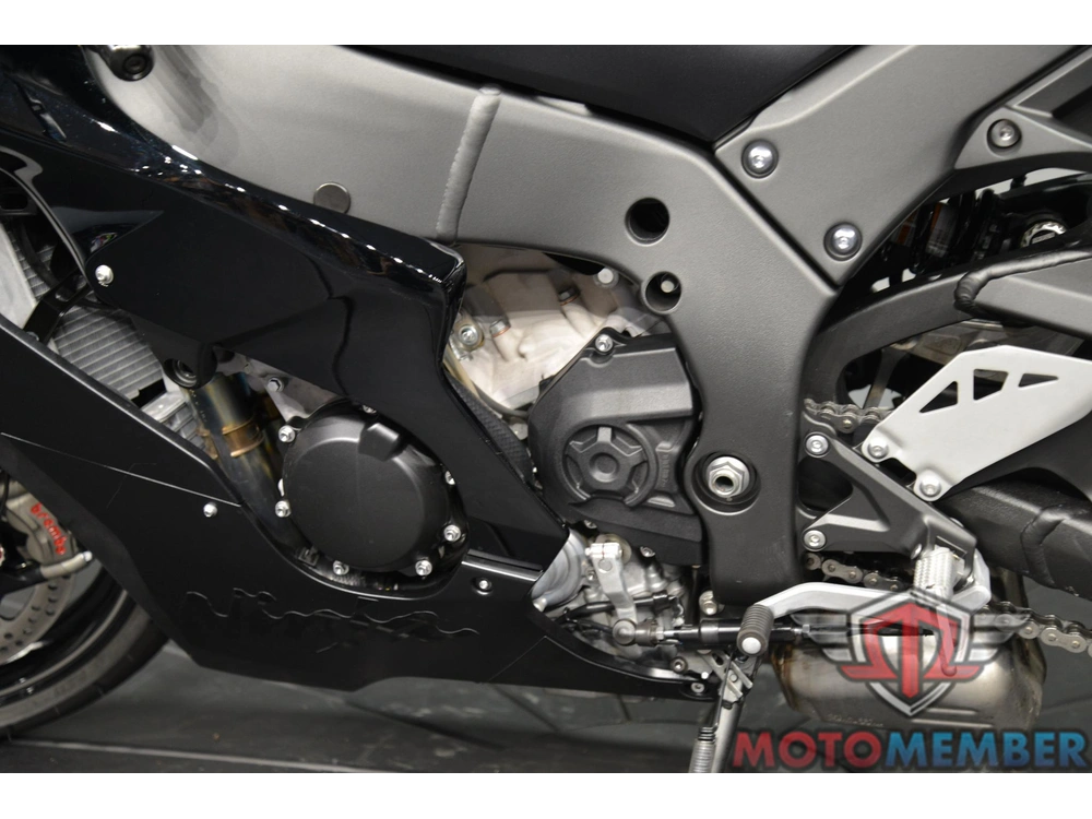 2025 Kawasaki Ninja® Zx™-10r alt