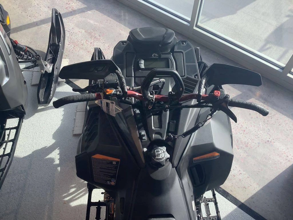2025 Ski-doo Summit Adrenaline With Edge Package 850 E-tec® 165 3.0 alt