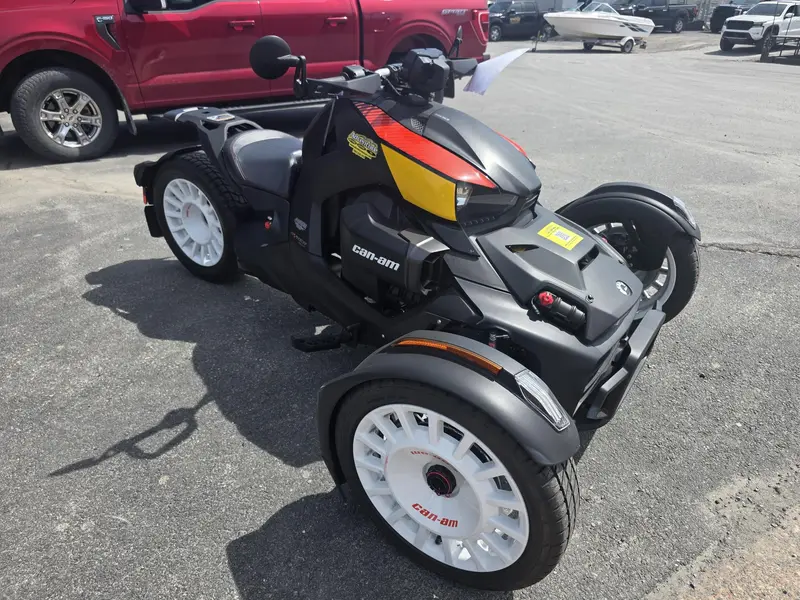 Can-Am RYKER RALLY 900 - CUSTOMIZABLE 2023