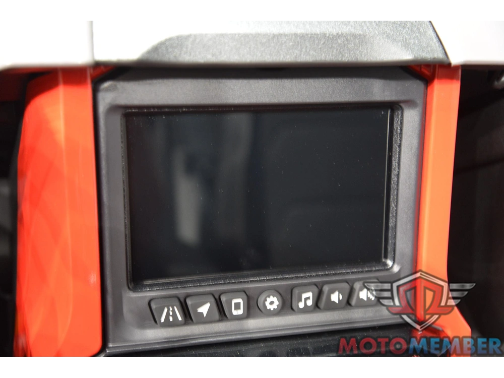 2026 Slingshot R Autodrive alt