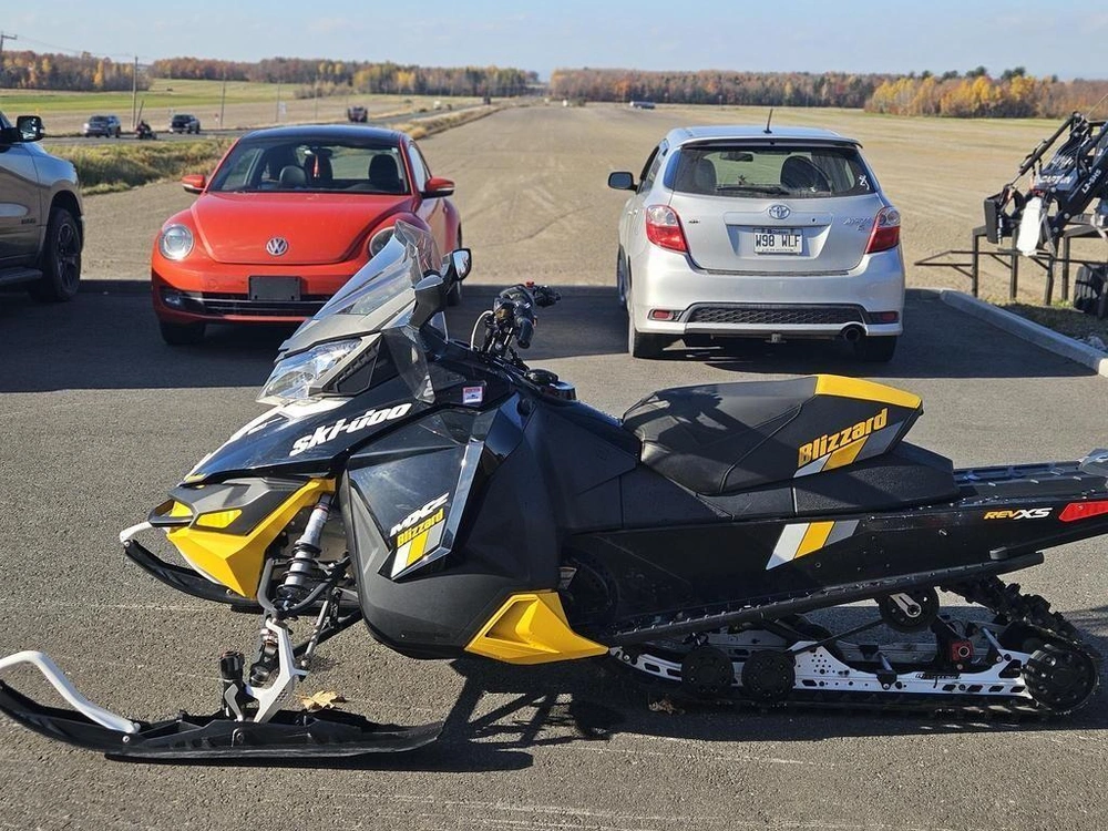 Ski-doo Ski-doo Mxz Blizzard 1200 2018 alt