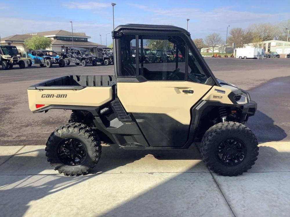 2026 Can-am Defender Limited Hd11 alt