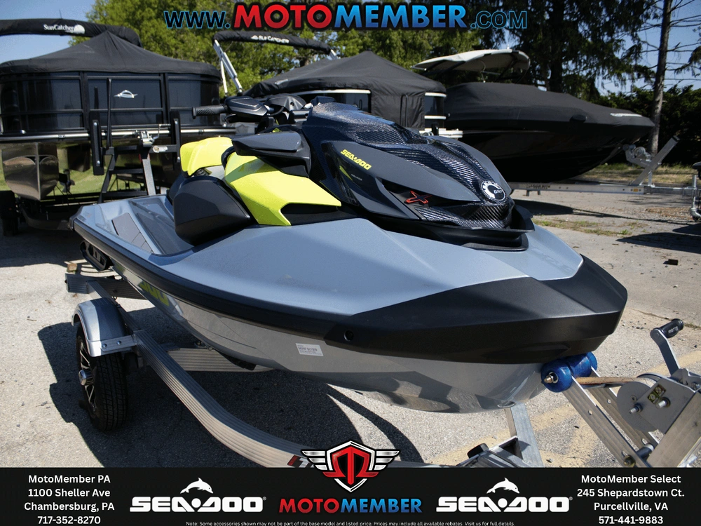 2026 Sea-doo Rxp-x™ 325 Tech, Brp Premium Audio, Ibr Ice Metal / Manta Green alt