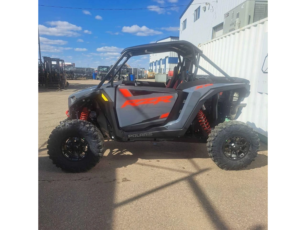 2026 Polaris Rzr Xp 1000 Ultimate alt