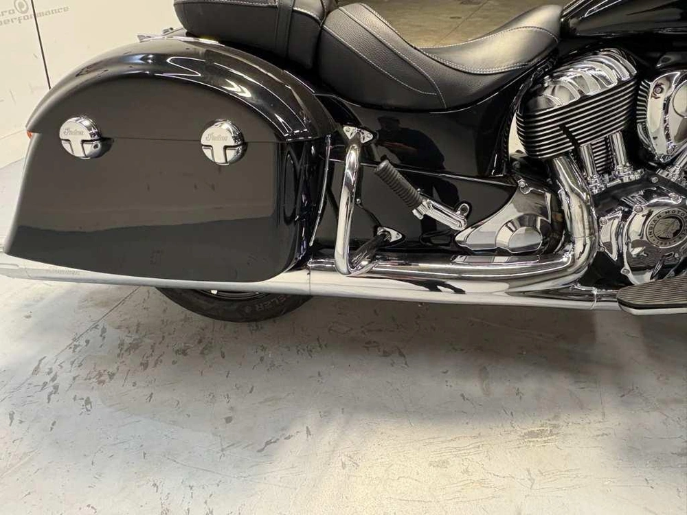 Indian Motorcycle Chieftain 2018 alt