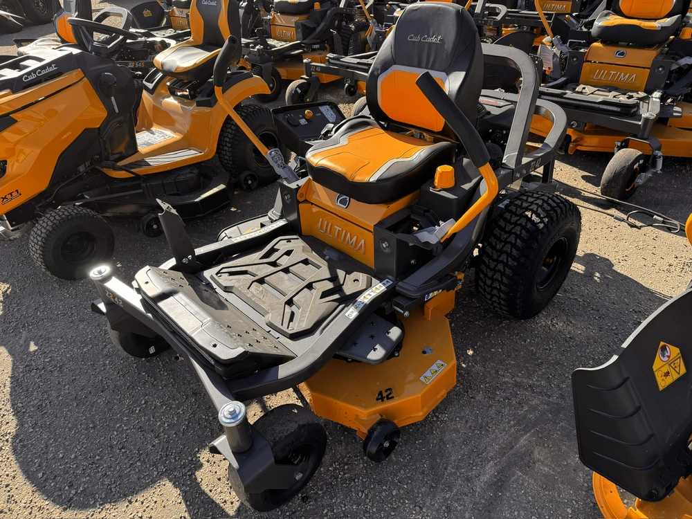 2026 Cub Cadet 17bieaee596 Z2 42 Fab Dzt Mower alt