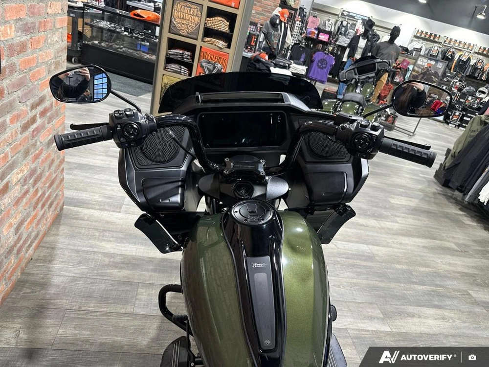 2026 Harley-davidson Road Glide alt
