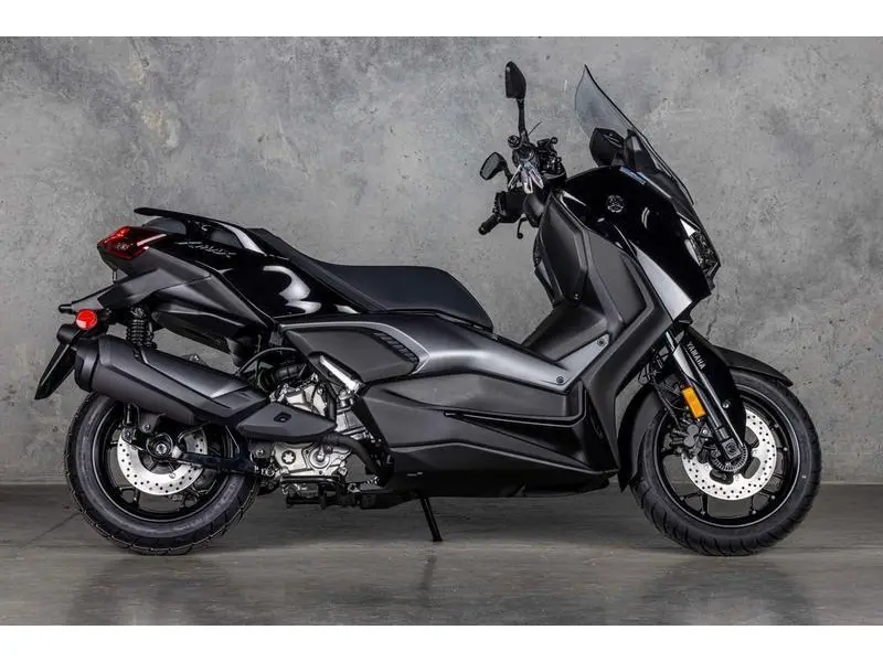 2026 Yamaha Yamaha XMAX 300 thumbnail 2