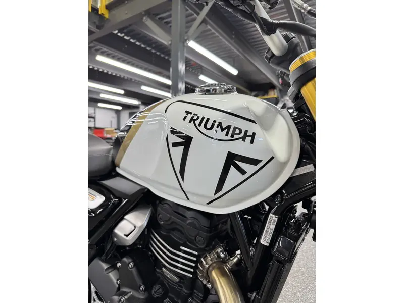 2026 Triumph SPEED 400 BLANC