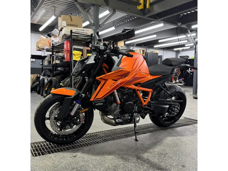 2026 KTM 1390 R EVO thumbnail 6