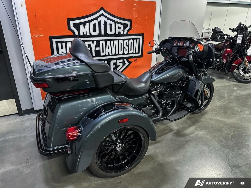 2025 Harley-davidson Tri Glide Ultra alt