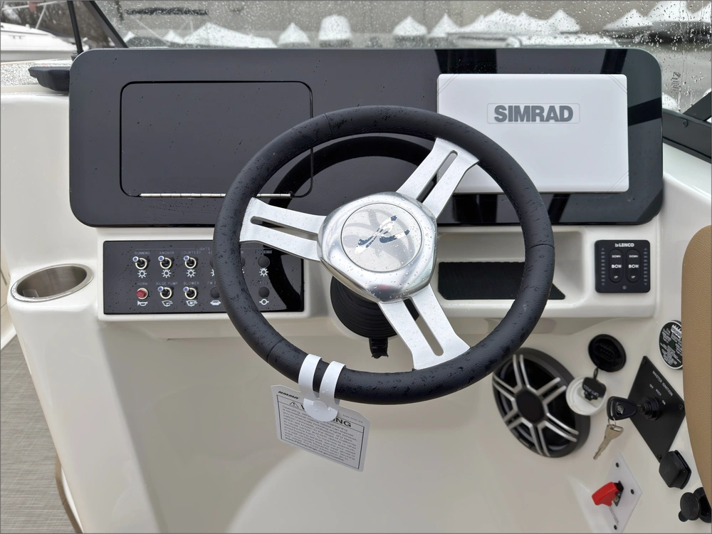 2026 Sea Ray Sdx 230 alt