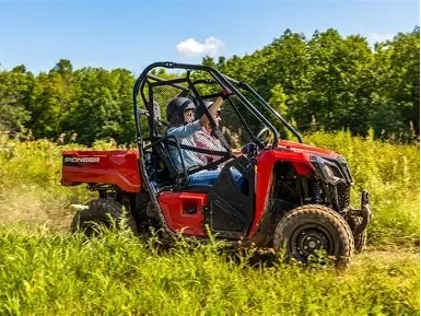 Honda Pioneer 520 2026 alt