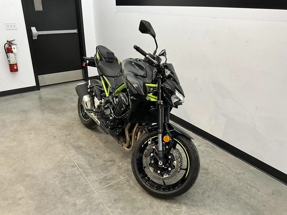 2022 Kawasaki Zr900 Se alt