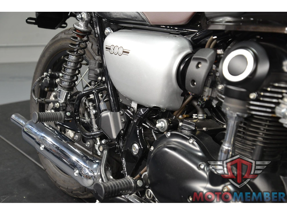 2020 Kawasaki W800 Cafe alt