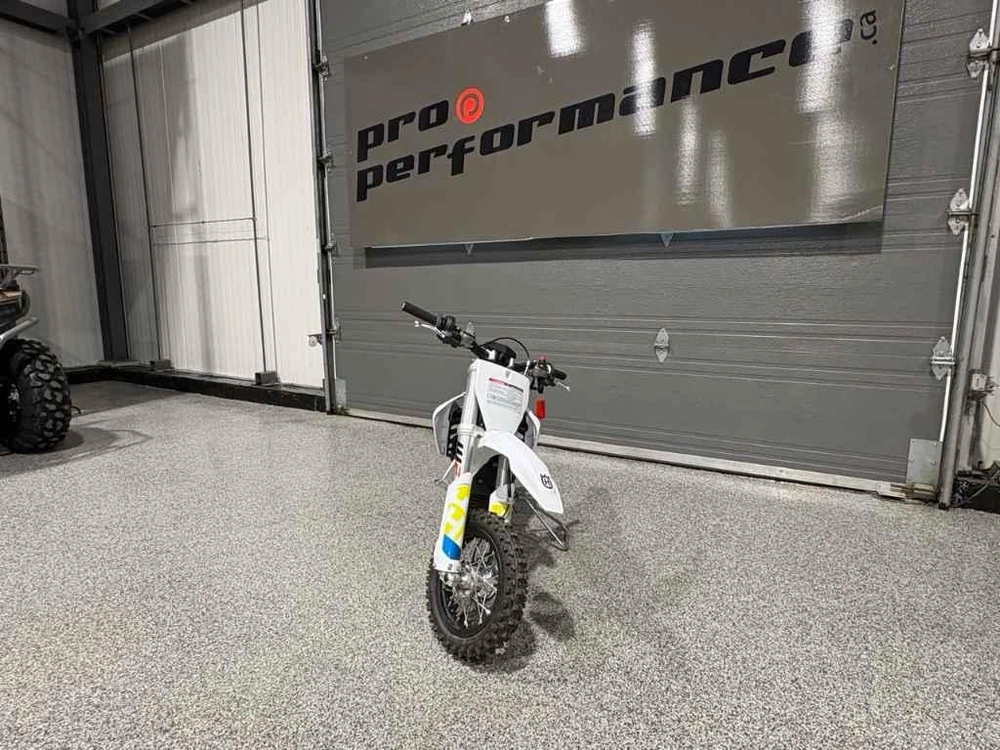 2024 Husqvarna Ee 3 alt