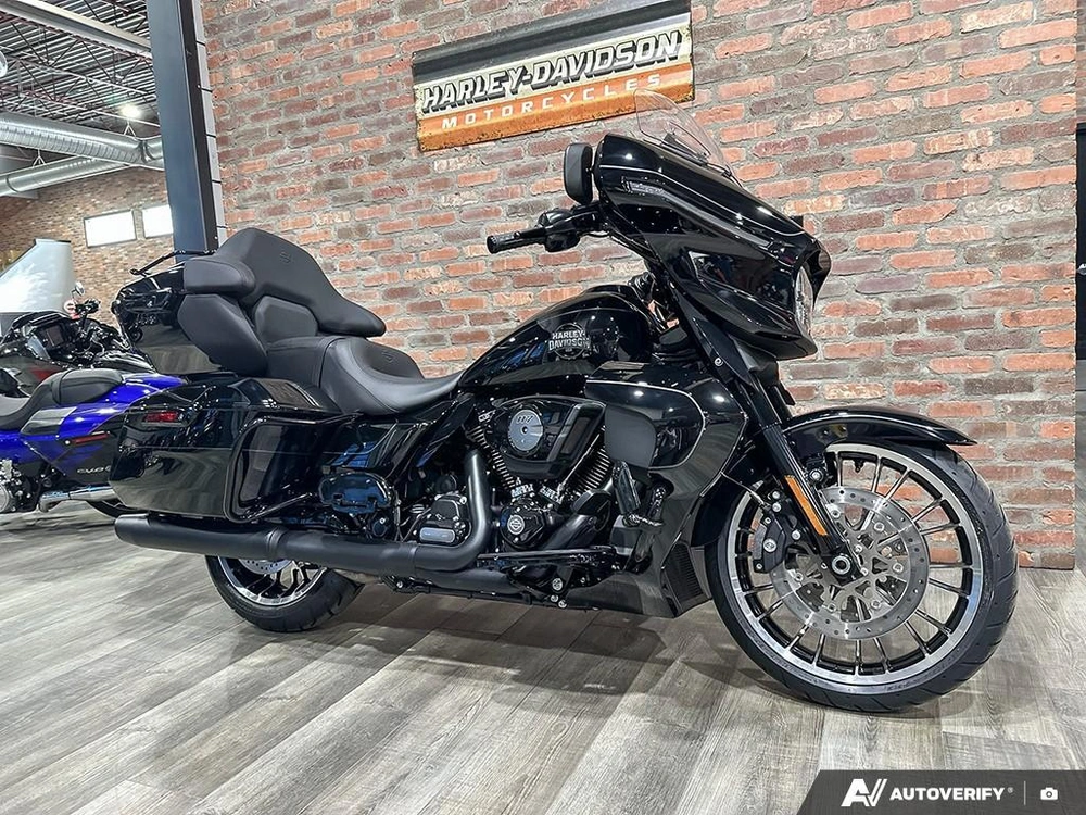 2026 Harley-davidson Street Glide Limited alt