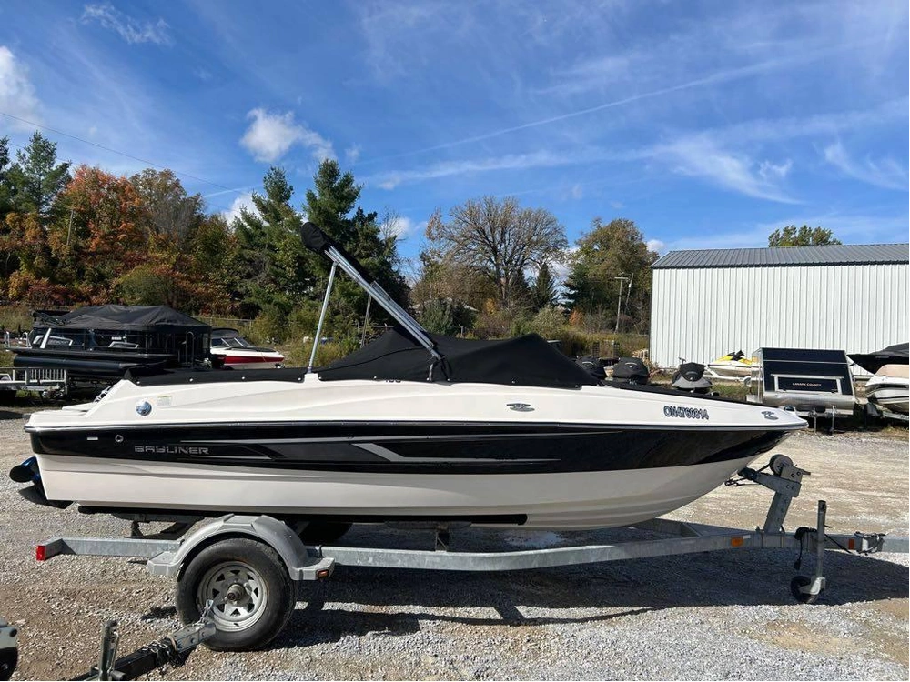 2014 Bayliner 185 Bowrider alt