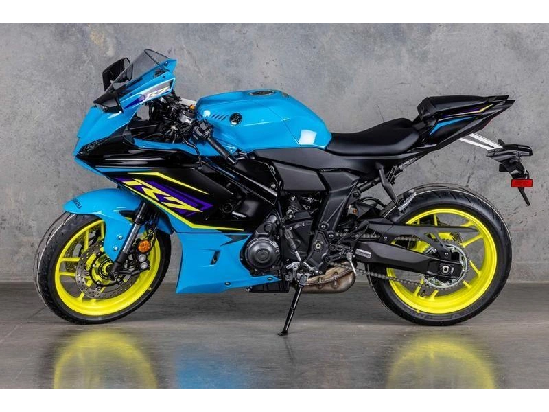 Yamaha Yamaha R7 2026 alt