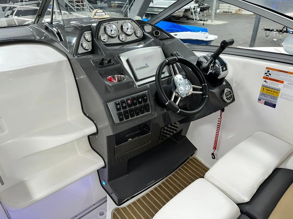 Larson Cabrio 265 2013 alt