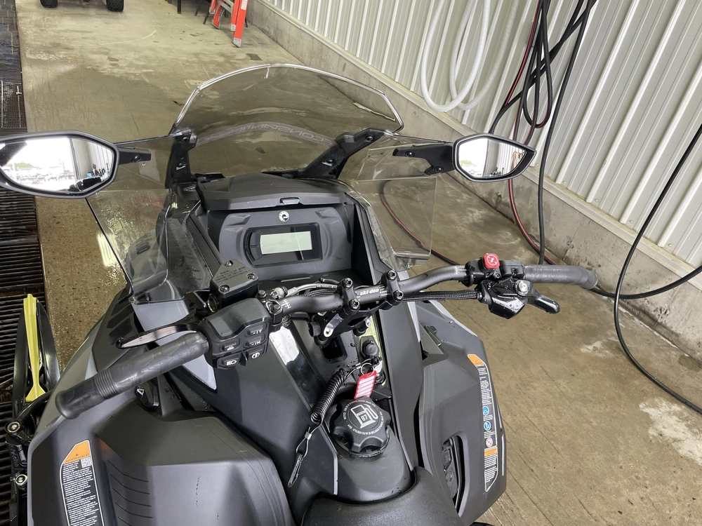 Ski-doo Renegade Adrenaline 900 Ace 2026 alt