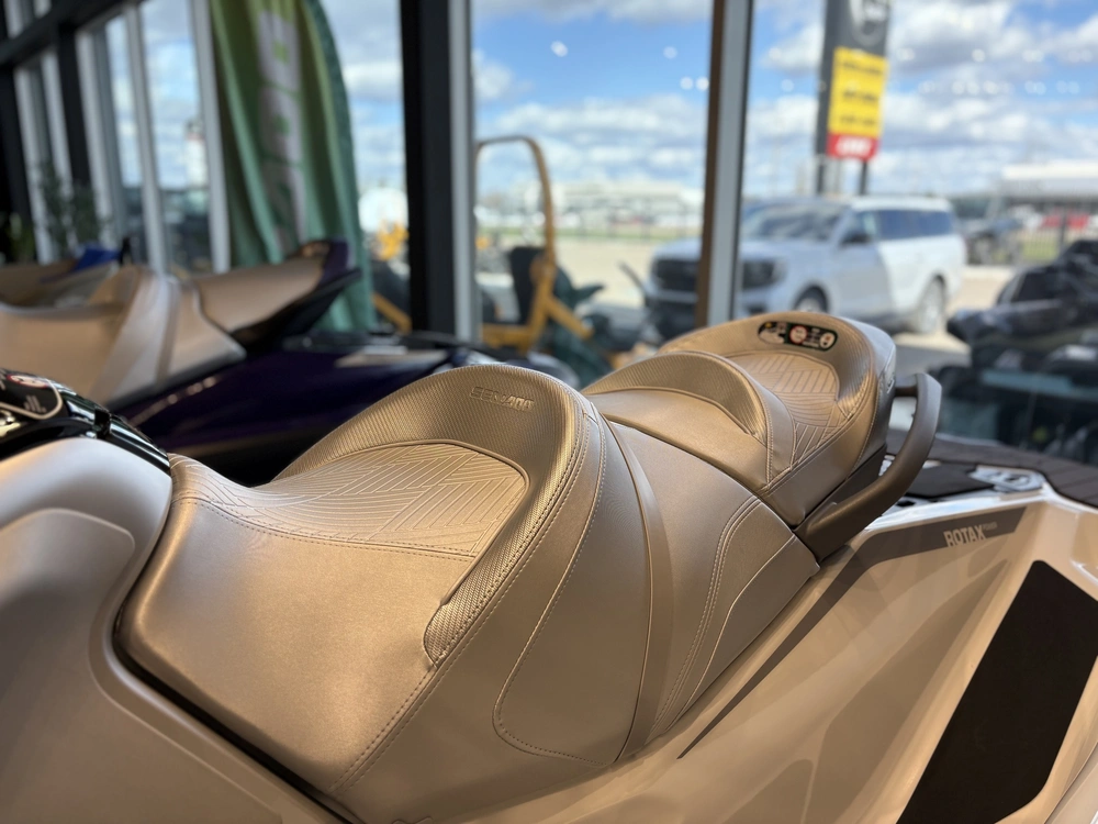 2025 Sea-doo Gtx Limited 325 alt
