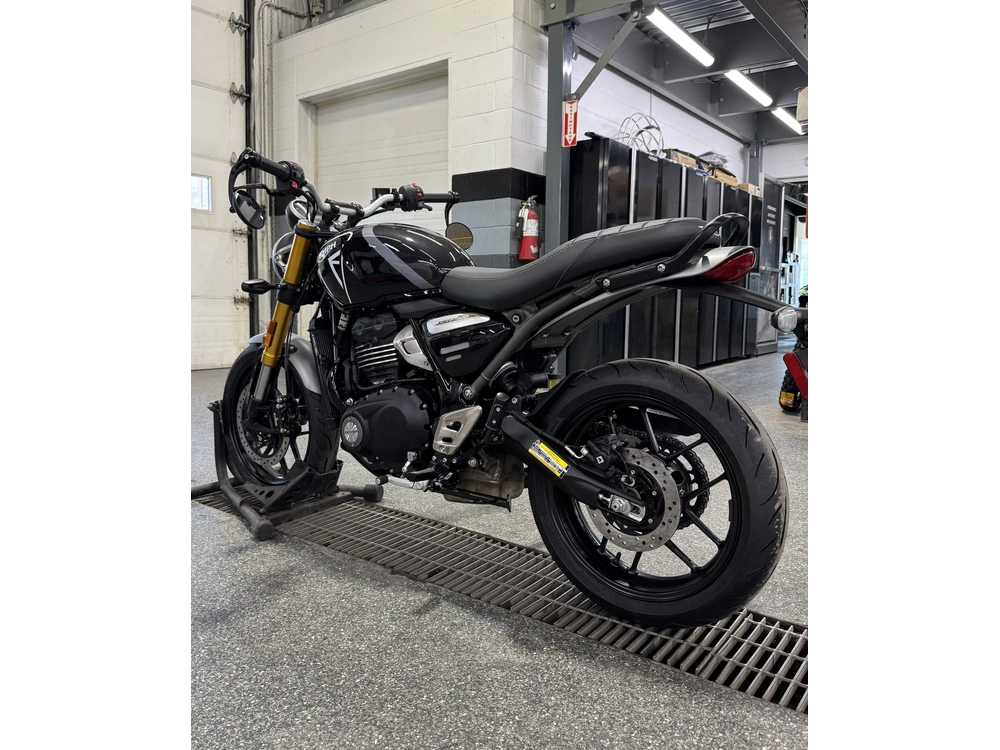 Triumph Speed 400 2026 alt