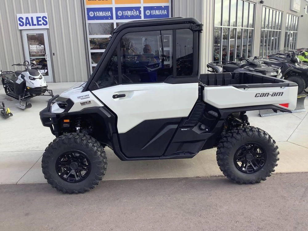 2026 Can-am Defender Limited Hd11 alt