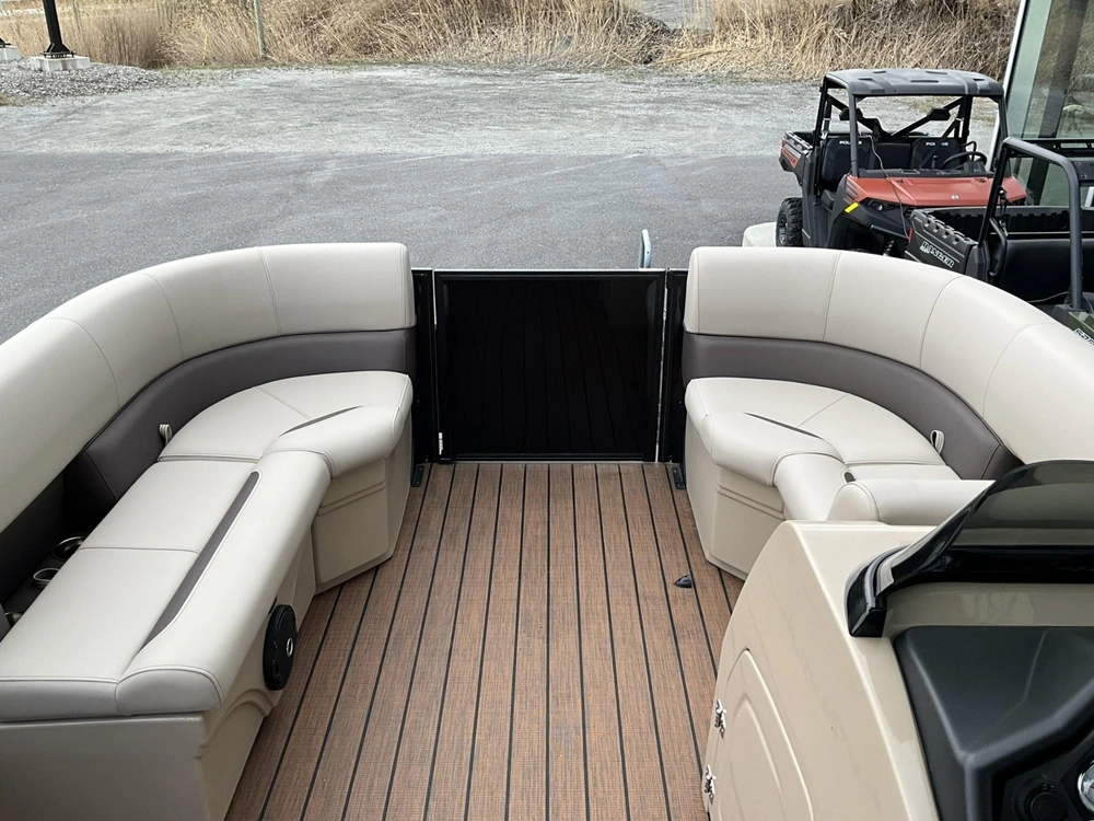 Bentley Legacy 200 Cruise 2025 alt