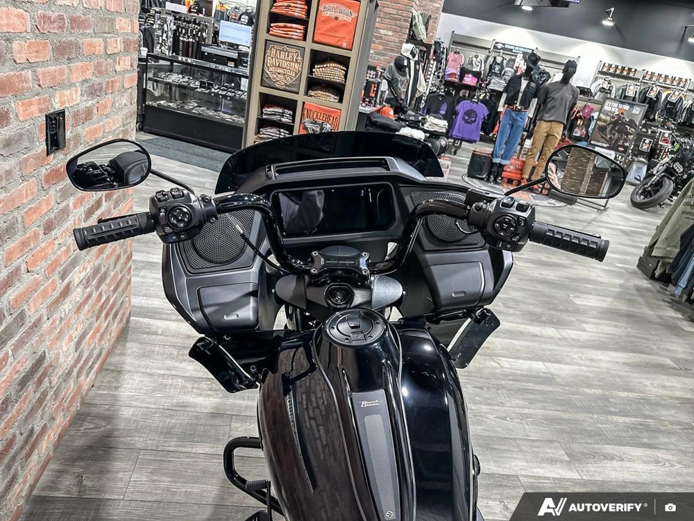 2026 Harley-davidson Road Glide alt