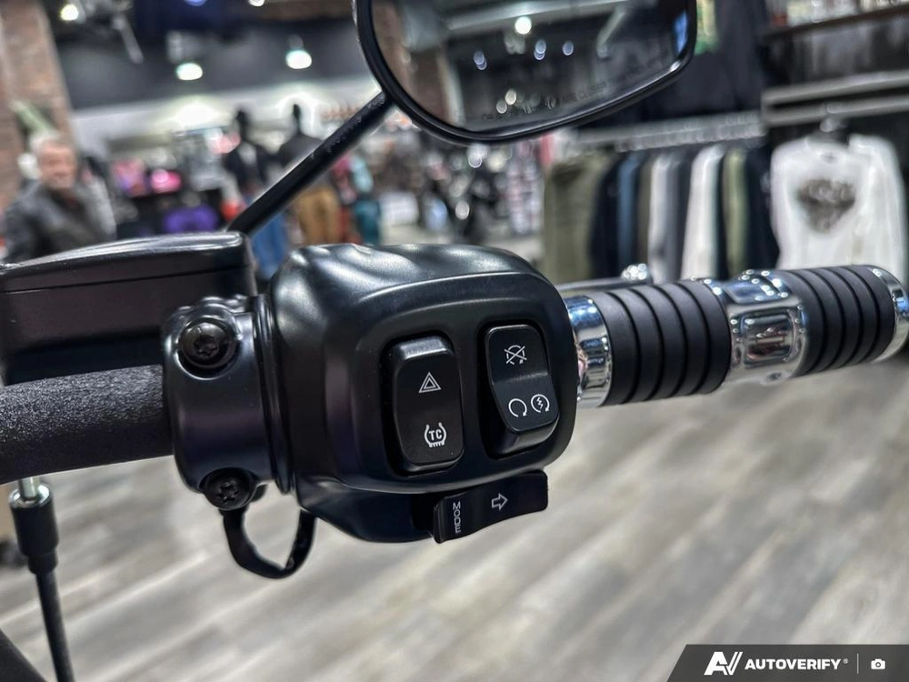 2025 Harley-davidson Fxbb - Street Bob® alt