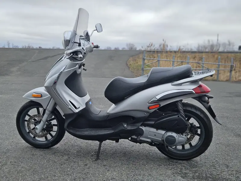 2011 Piaggio PIAGGIO BV 350 thumbnail 2