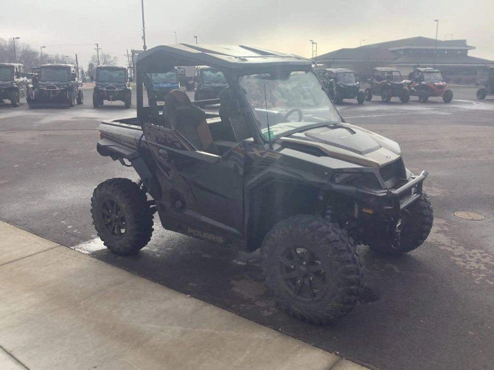 2023 Polaris General Xp 1000 Ultimate Black Crystal alt