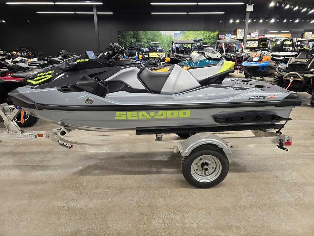 2026 Brp Rxt-x 325 alt