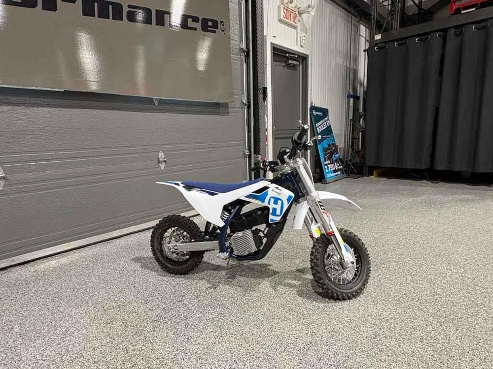 2024 Husqvarna Ee 3 alt