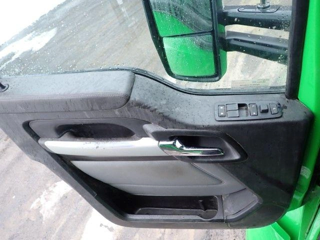 Kenworth T880 2025