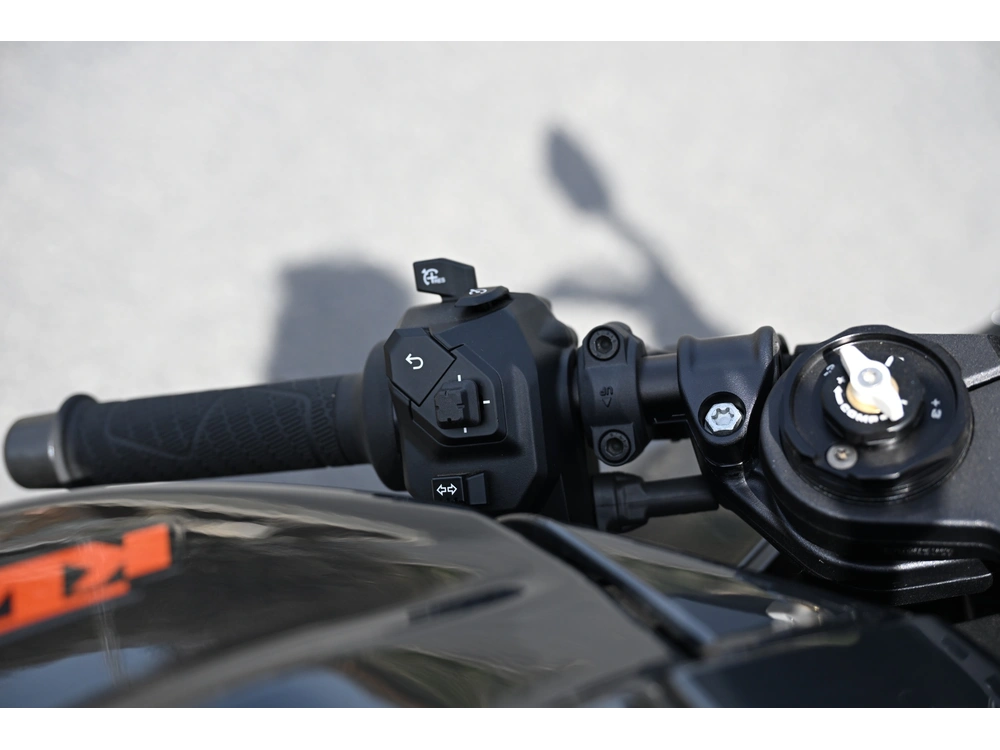 2026 Ktm 990 Rc R alt