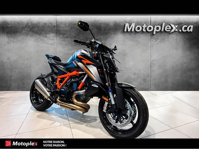 2024 KTM SUPERDUKE 1390R thumbnail 2