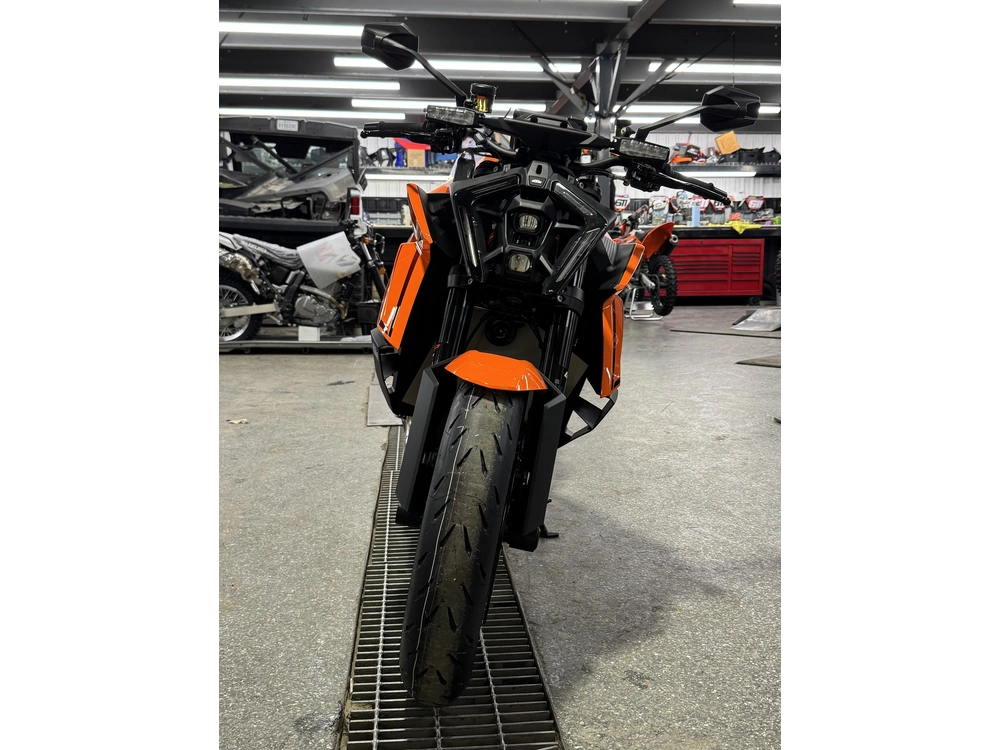 Ktm 1390 R Evo 2026 alt