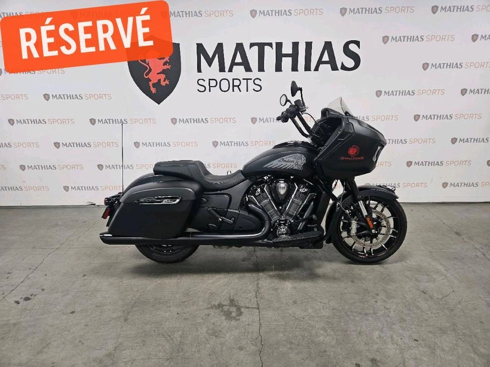 2023 Indian Motorcycle Challenger Dark Horse alt