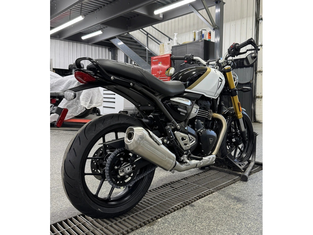2026 Triumph Speed 400 Blanc alt