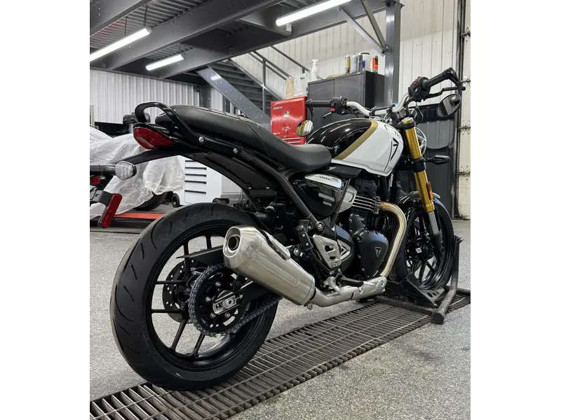 2026 Triumph SPEED 400 BLANC