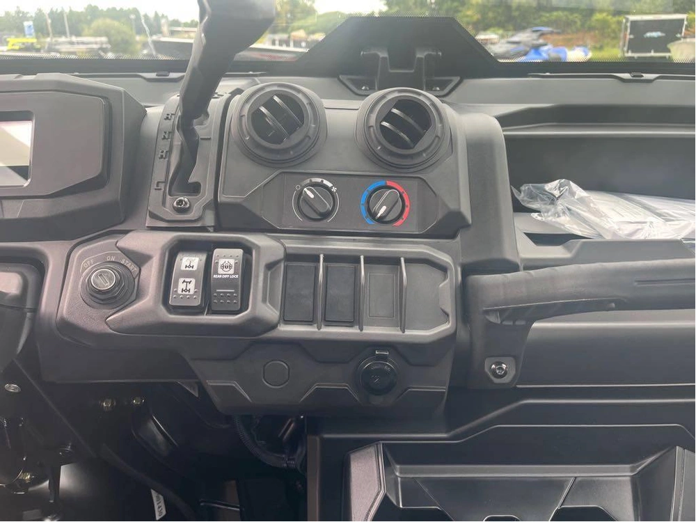 2026 Can-am Defender Dps Cab Hd9 alt
