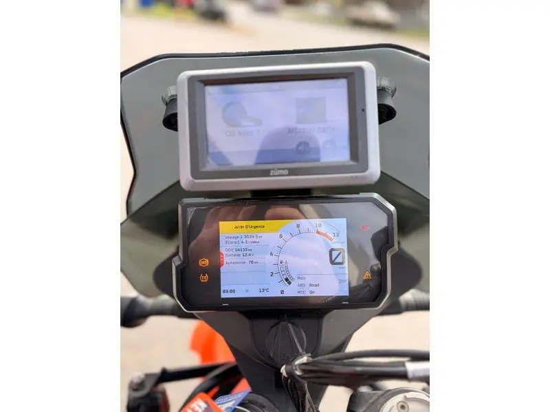 2022 KTM 890 ADV R