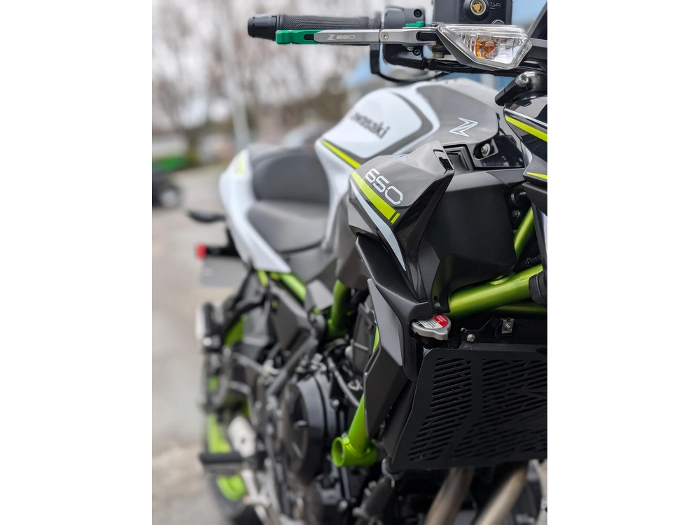 2021 Kawasaki Er650hjf 🎯 Moto Occasion Impeccable Pneus Neufs Inspection Complète Prête Rouler Fiable 🟢 alt