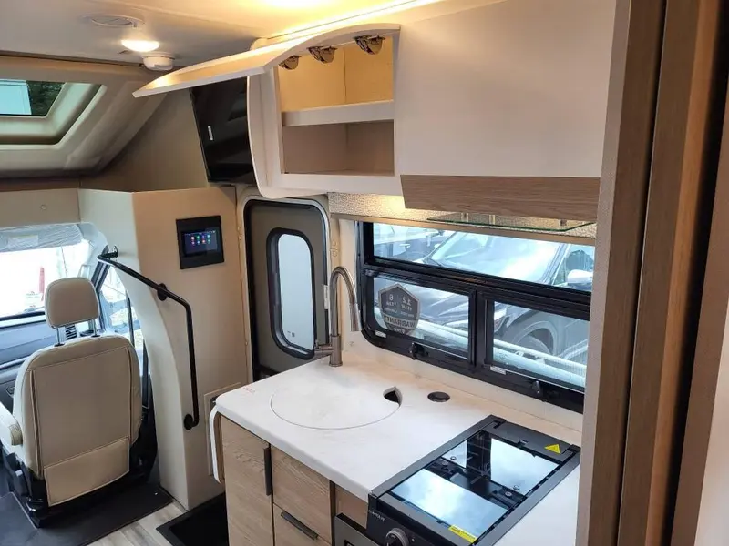 2027 Thor Compass 24JG AWD