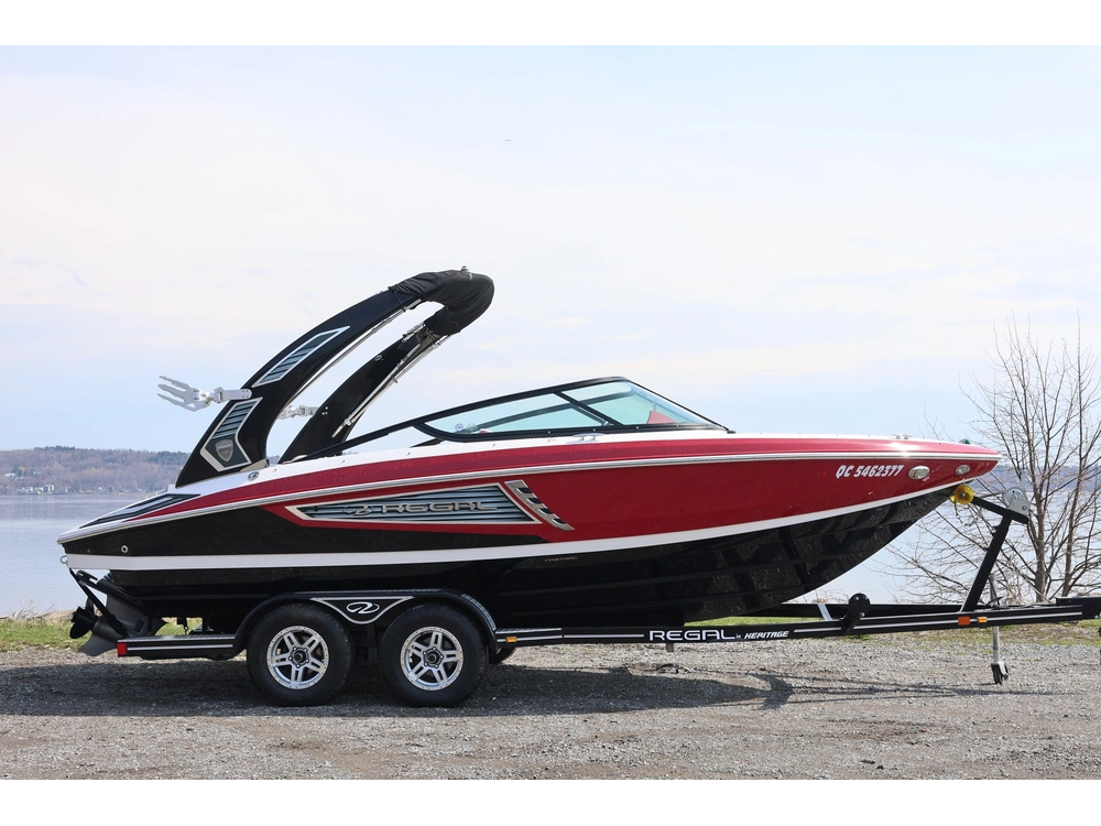 Regal 2100 2017 alt