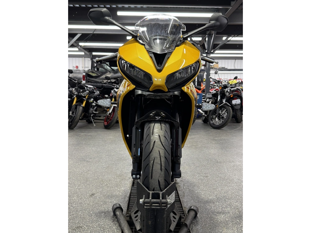 Triumph Daytona 660 Jaune 2026 alt