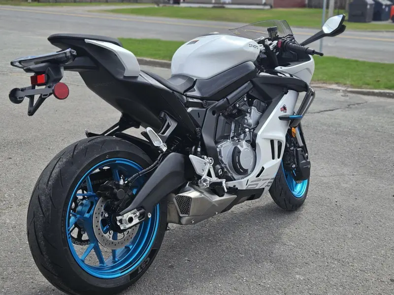 2026 CFMOTO CFMOTO 675 SS