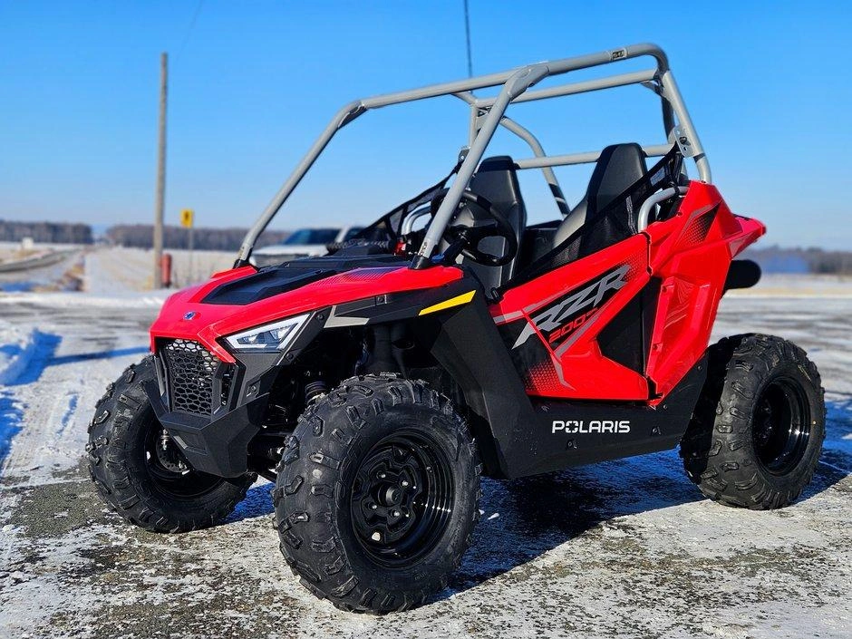 Polaris Polaris Rzr 200 Efi 2026 alt